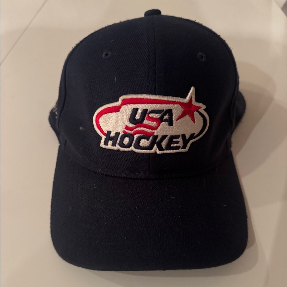 NIKE USA Hockey Hat